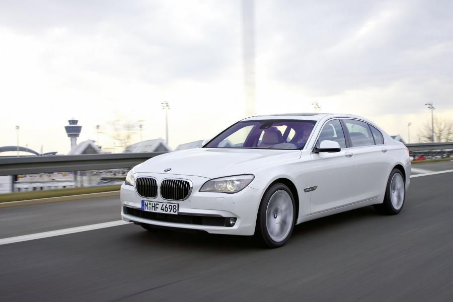  BMW 760iL 2010 года  (фото 15 из 71)